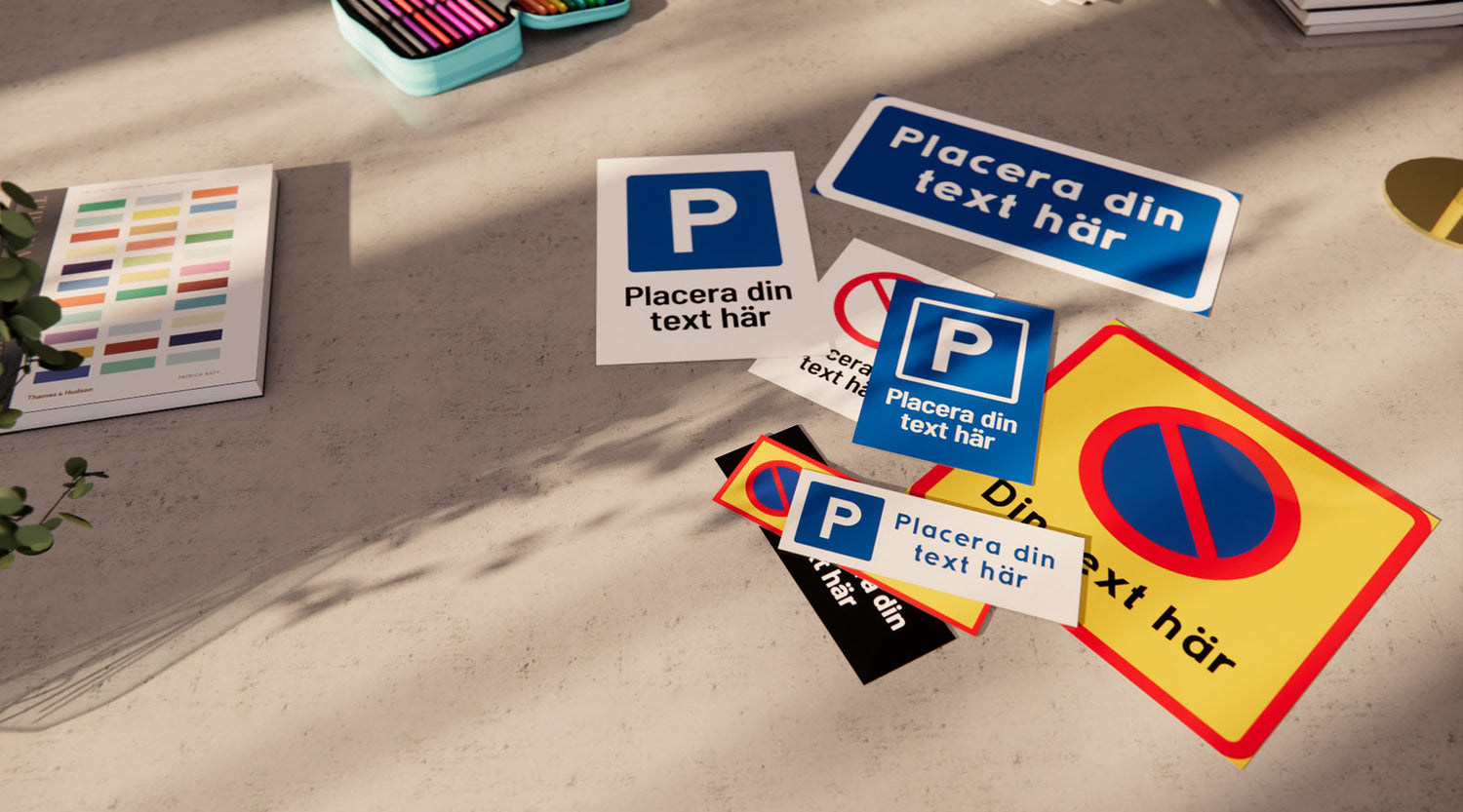 Parkeringsskyltar för privat mark med kundparkering och parkeringsförbud
