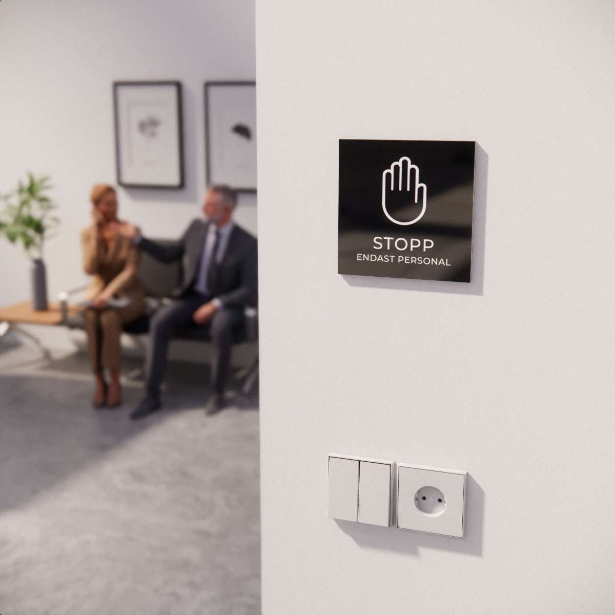 Hänvisningsskylt - STOPP endast personal - Nosico