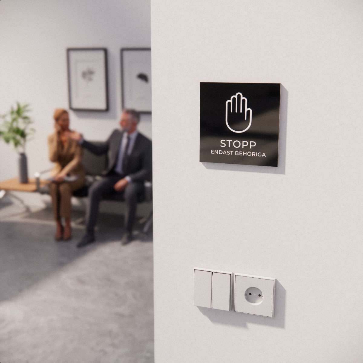 Hänvisningsskylt - STOPP endast behöriga - Nosico