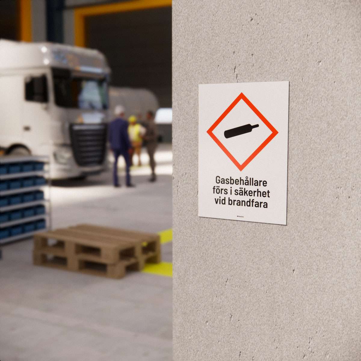 Varningsskylt - Gasbehållare förs i säkerhet vid brandfara - Nosico
